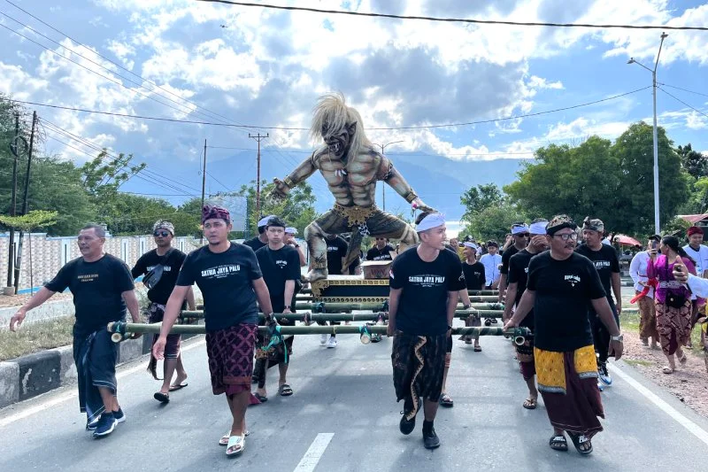 Pawai Ogoh-Ogoh: Saat Tradisi Keagamaan Berpadu Kreativitas